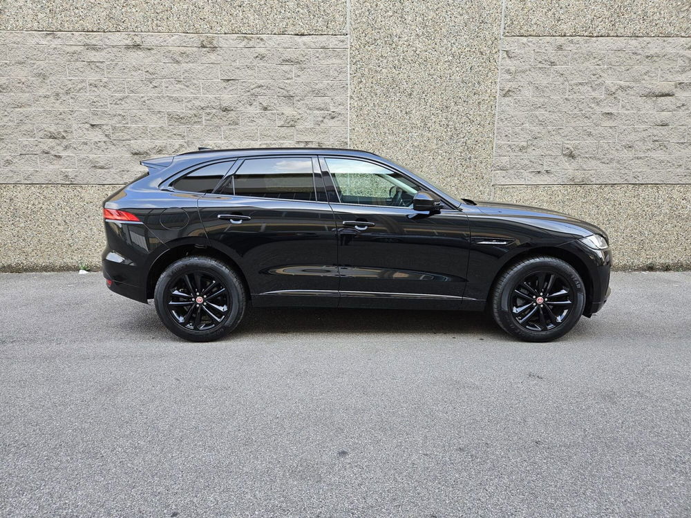 Jaguar F-Pace usata a Bergamo (6)