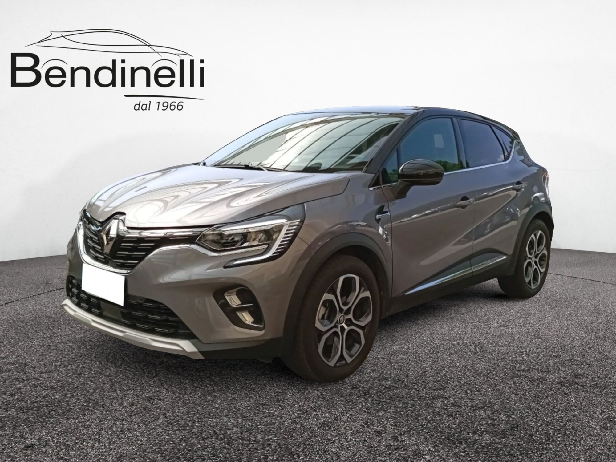 Renault Captur Full Hybrid E-Tech 145 CV Techno Fast Track del 2022 usata a Verona