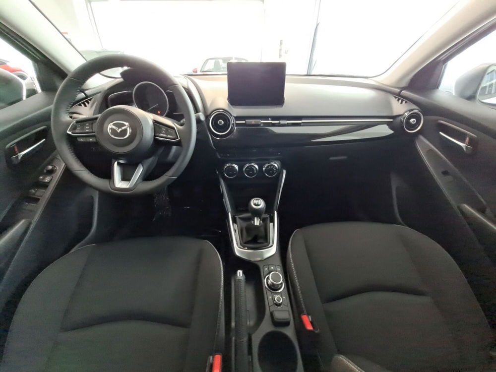 Mazda Mazda2 Hybrid nuova a Arezzo (12)