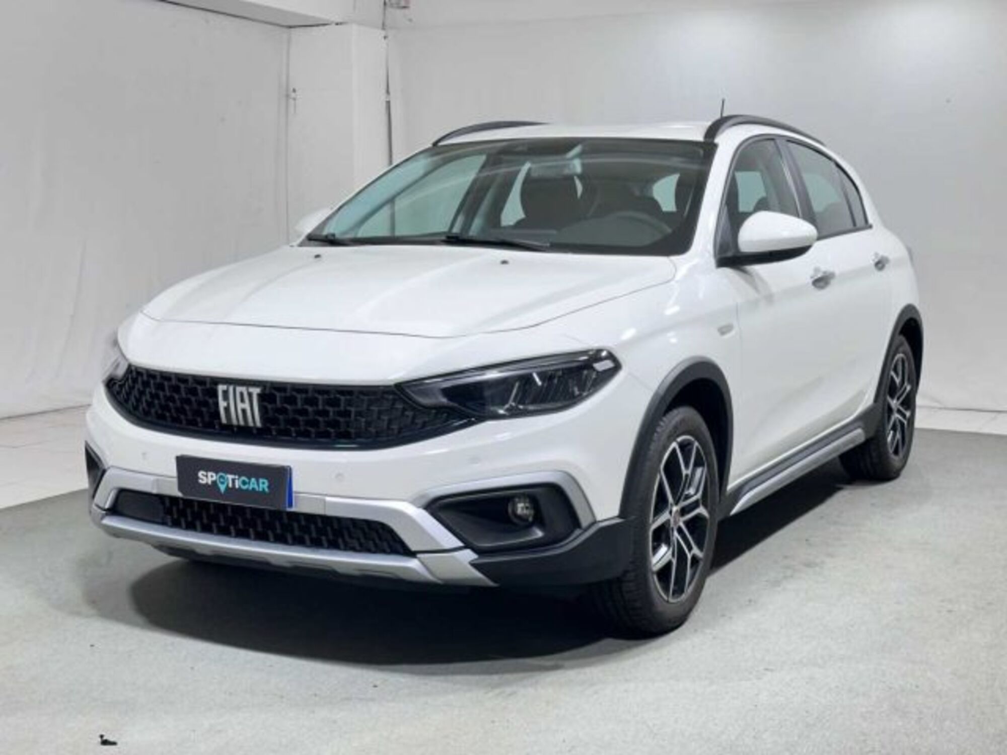 Fiat Tipo Tipo 5p 1.5 t4 hybrid Cross 130cv dct nuova a Caspoggio