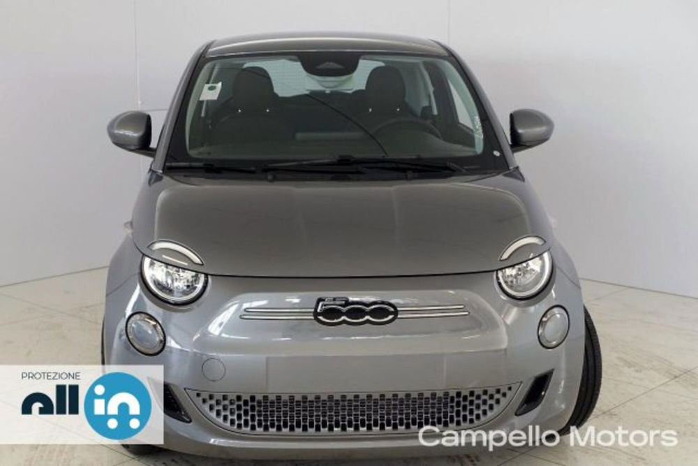 Fiat 500e nuova a Venezia (2)