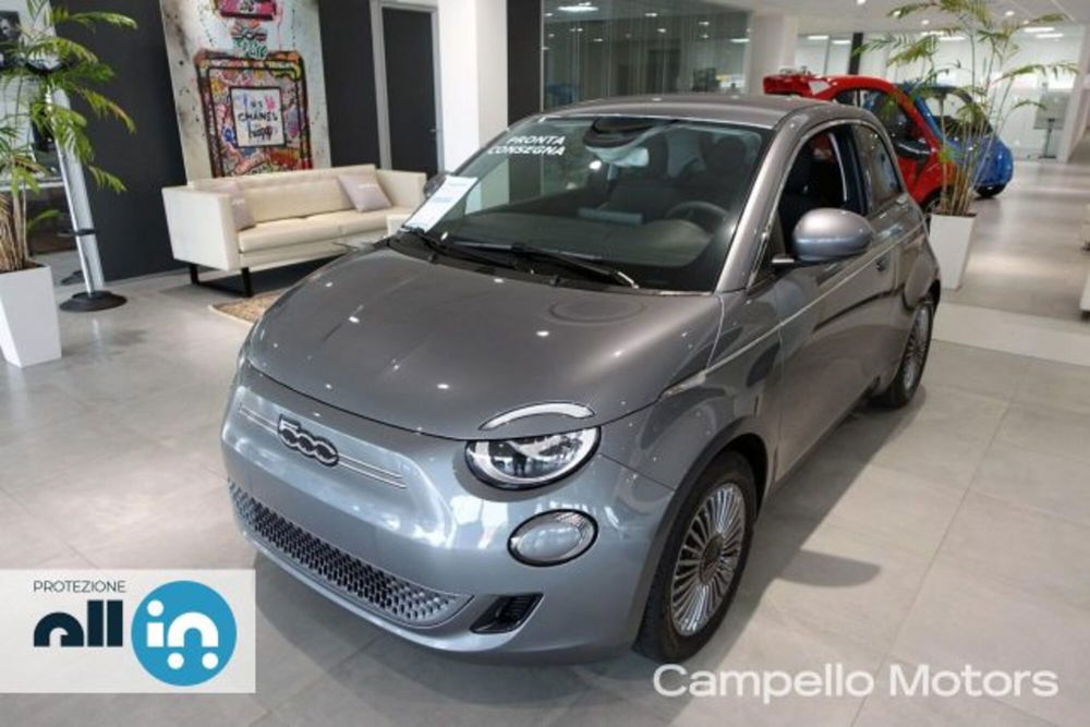 Fiat 500e nuova a Venezia (2)