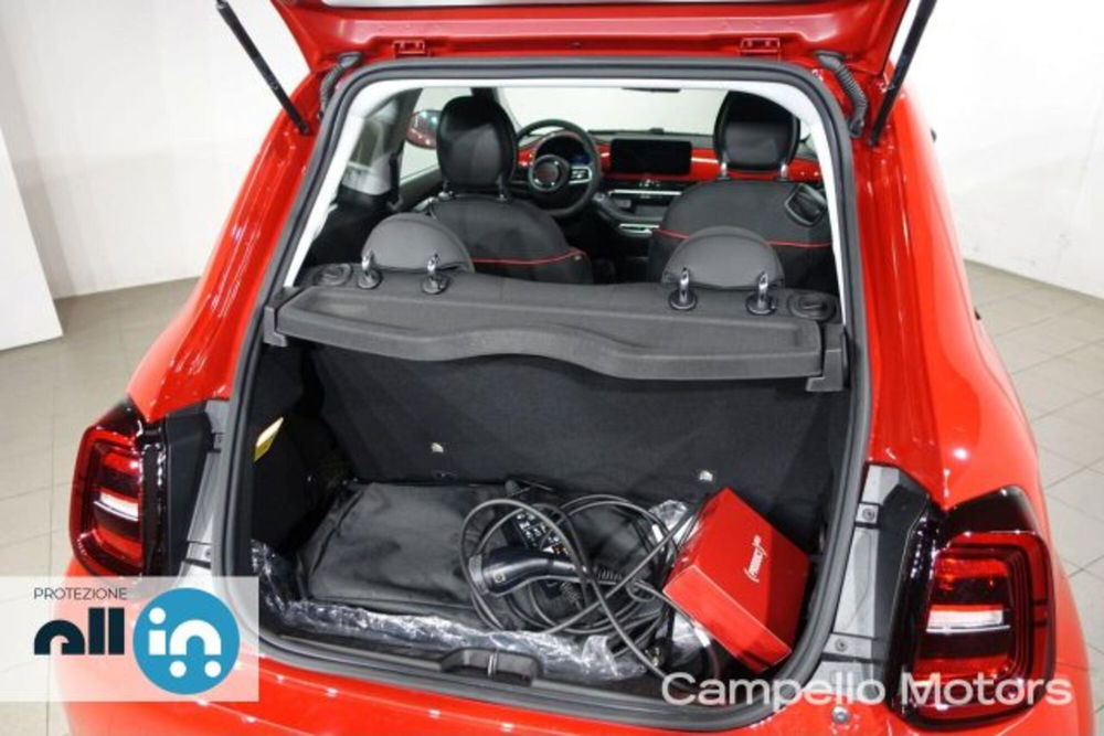 Fiat 500e nuova a Venezia (12)