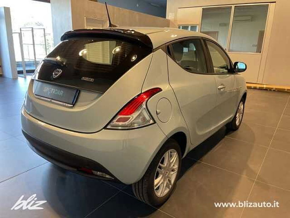 Lancia Ypsilon usata a Udine (5)