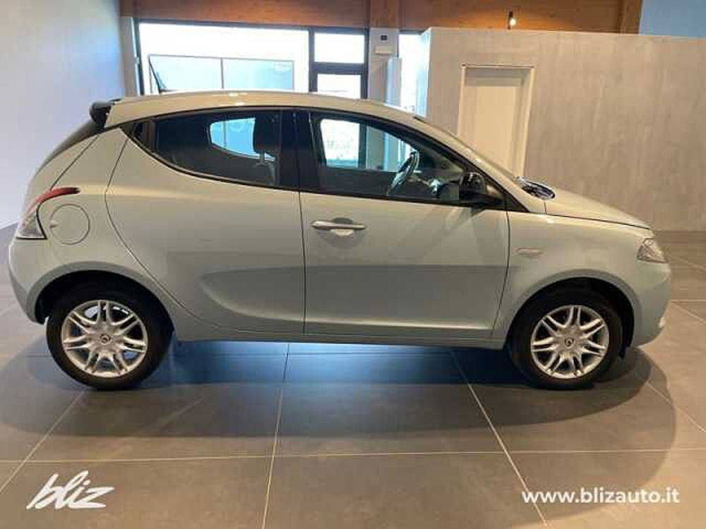 Lancia Ypsilon usata a Udine (6)