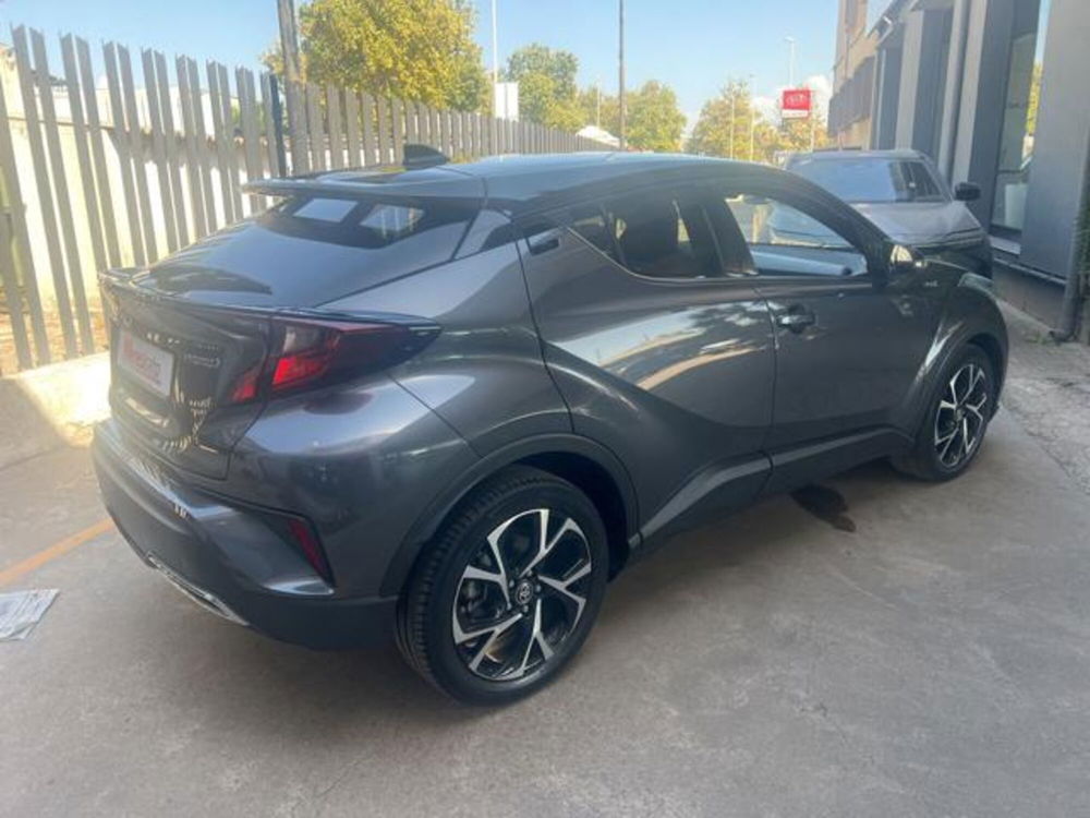 Toyota Toyota C-HR usata a Sassari (6)