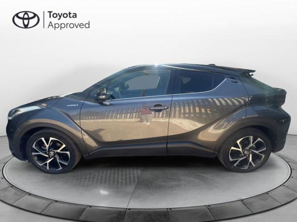 Toyota Toyota C-HR usata a Sassari (2)