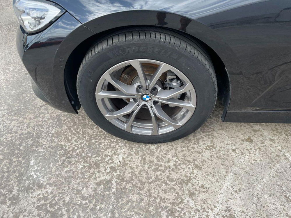 BMW Serie 3 usata a Lecce (4)