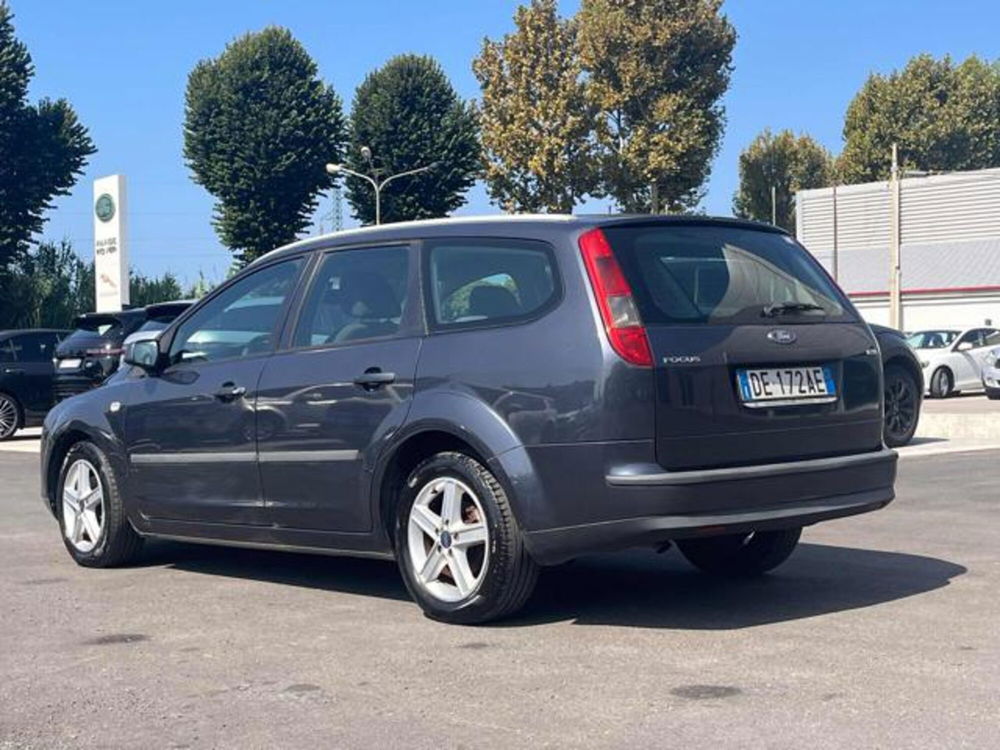 Ford Focus Station Wagon usata a Lucca (7)