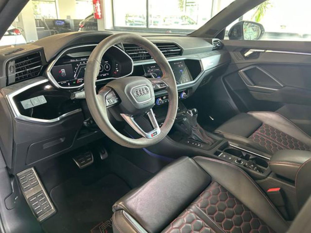 Audi RS Q3 Sportback usata a Napoli (6)