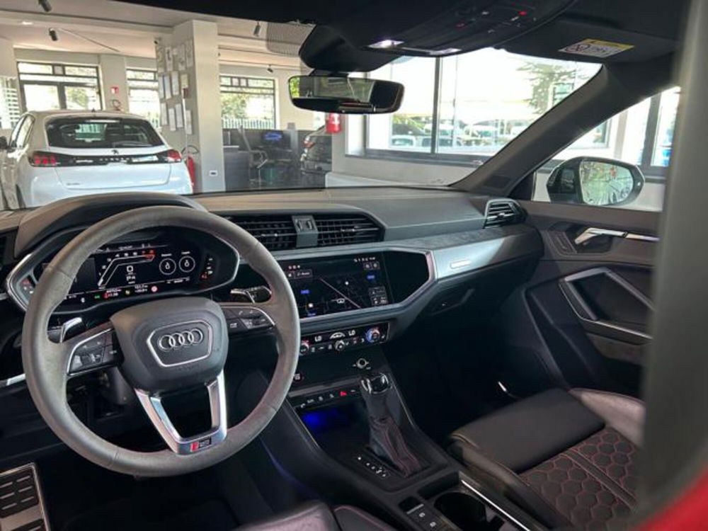 Audi RS Q3 Sportback usata a Napoli (9)