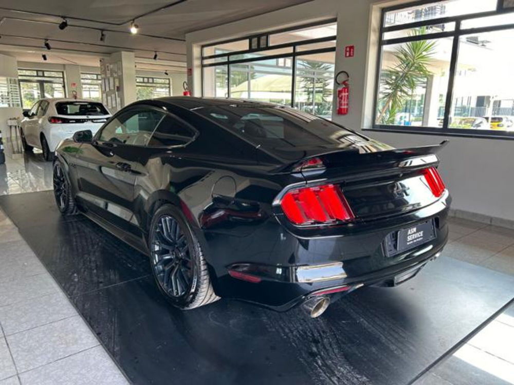 Ford Mustang Coupé usata a Napoli (4)