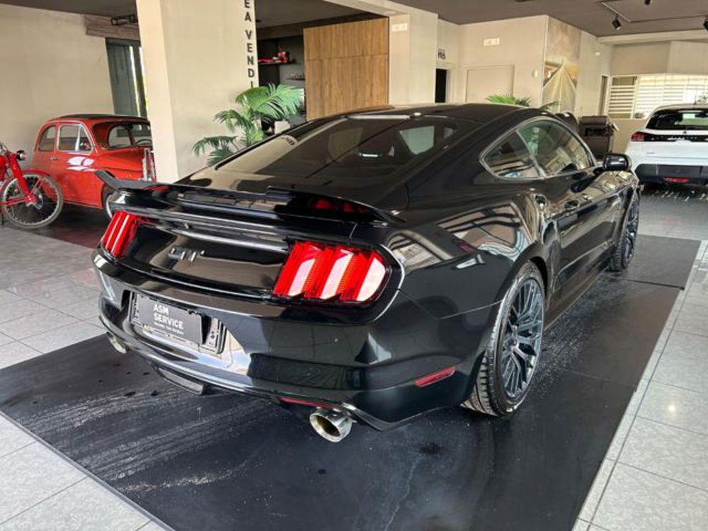 Ford Mustang Coupé usata a Napoli (5)