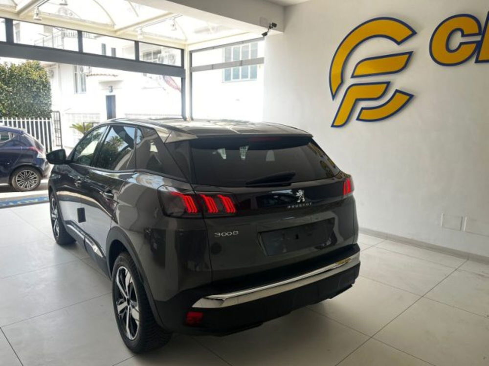 Peugeot 3008 nuova a Napoli (6)