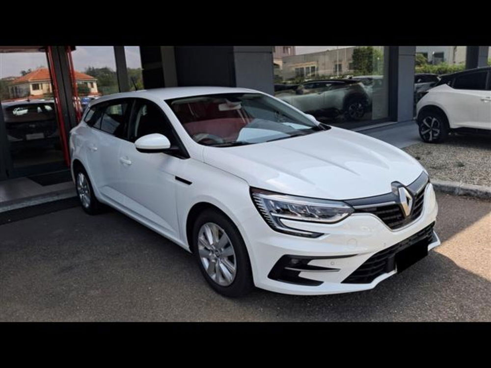 Renault Mégane Sporter nuova a Asti (3)