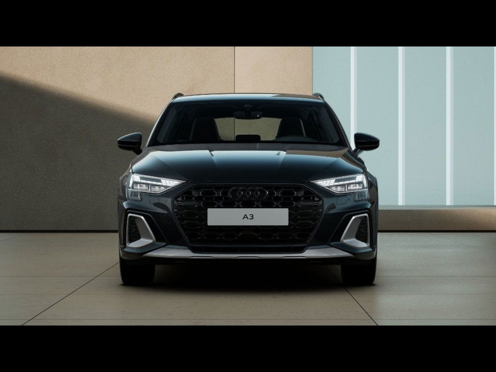 Audi A3 allstreet nuova a Livorno (7)