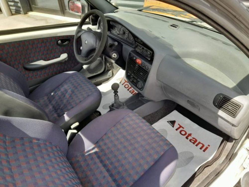 Fiat Strada usata a L'Aquila (10)