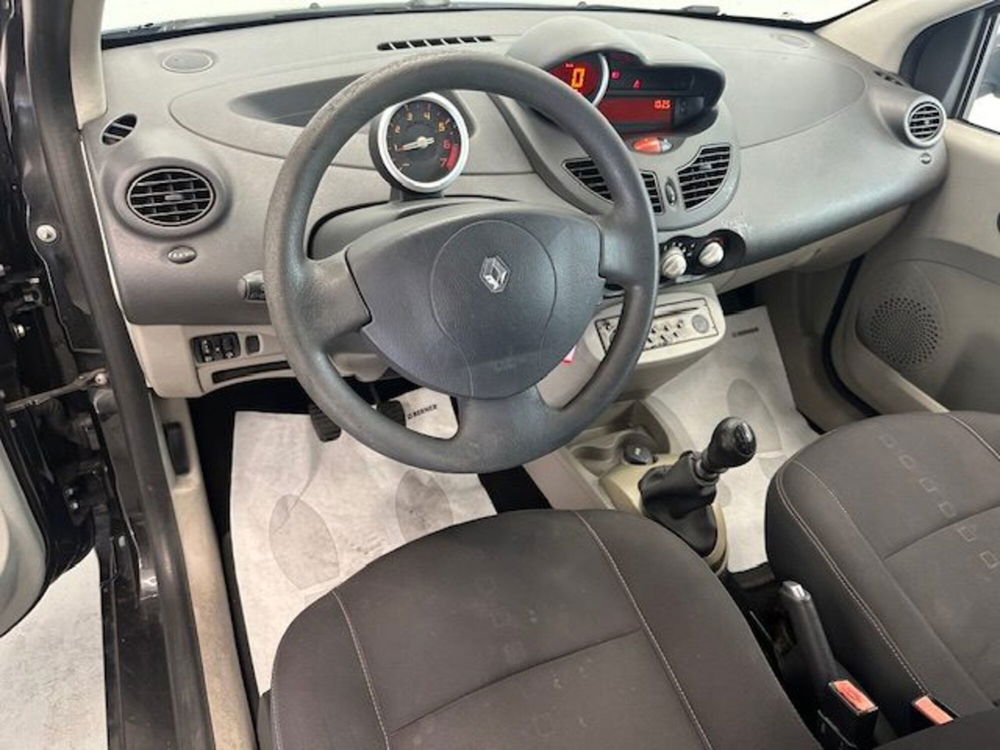 Renault Twingo usata a Prato (7)