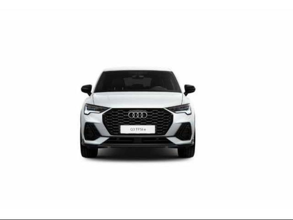 Audi Q3 Sportback nuova a Avellino (2)