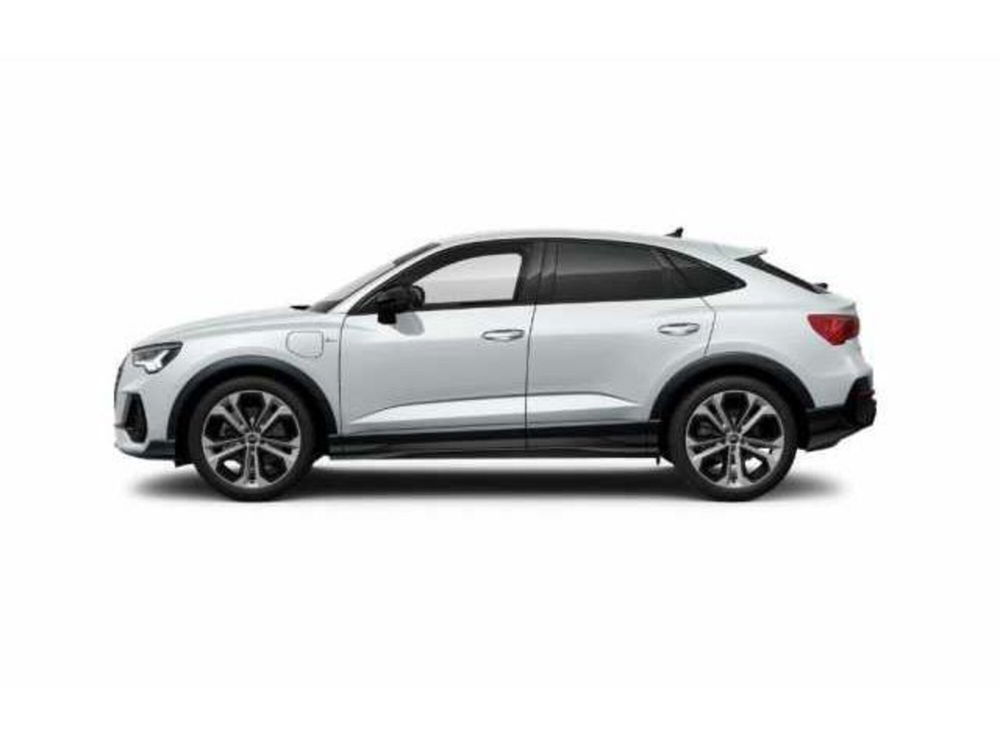 Audi Q3 Sportback nuova a Avellino (3)