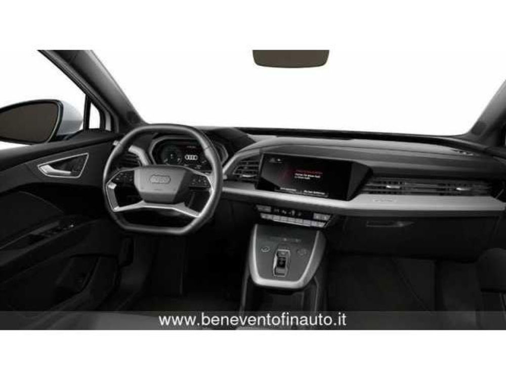 Audi Q4 nuova a Avellino (6)