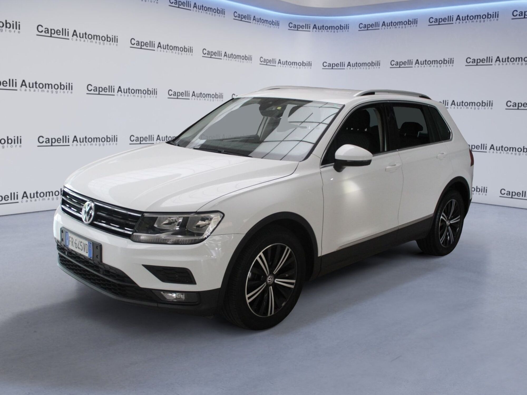 Volkswagen Tiguan 1.6 TDI SCR Style BlueMotion Technology  del 2018 usata a Casalmaggiore