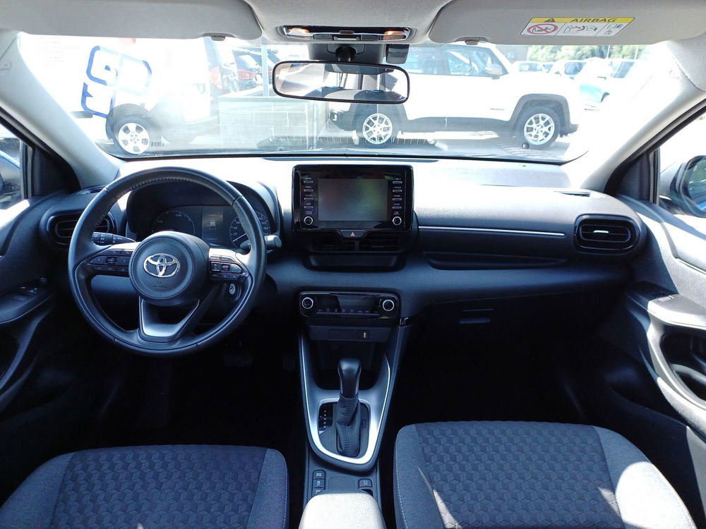 Toyota Yaris Cross usata a Genova (8)