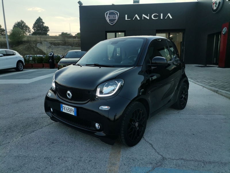 smart Fortwo 70 1.0 twinamic Prime  del 2017 usata a Matera