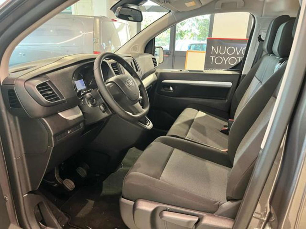 Toyota Proace Verso nuova a Cuneo (5)