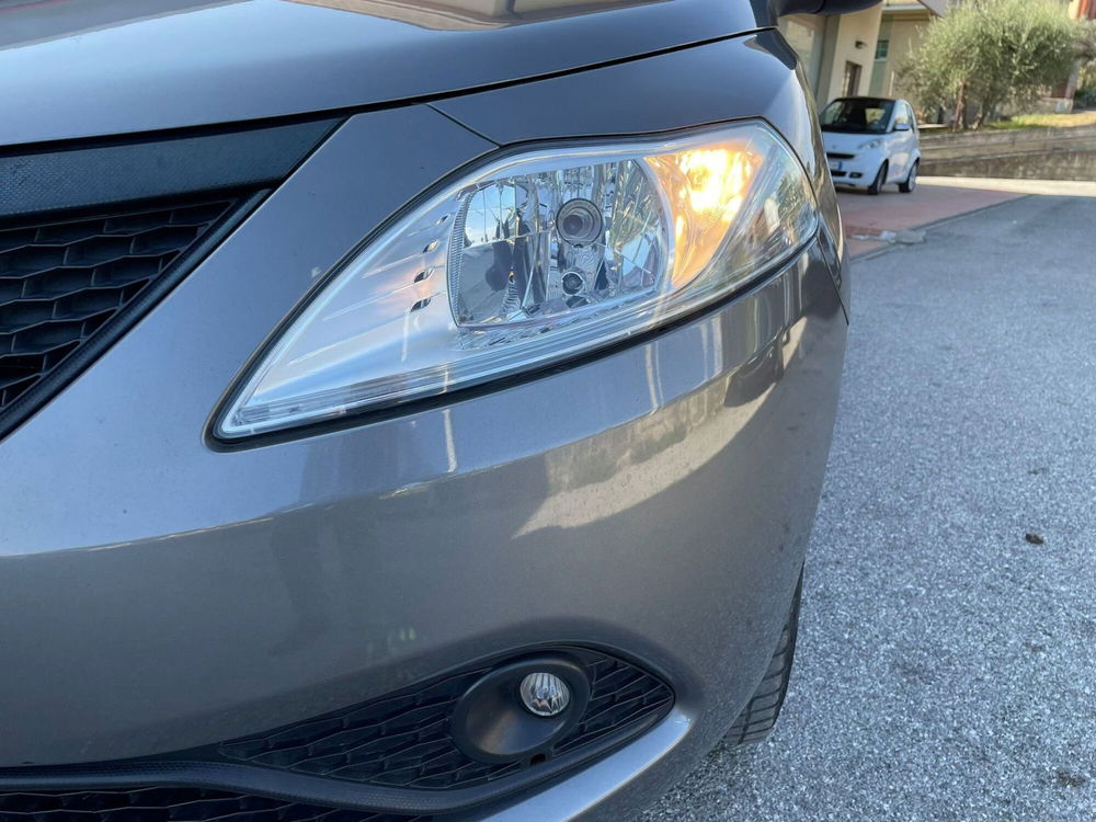 Lancia Ypsilon usata a Arezzo (18)