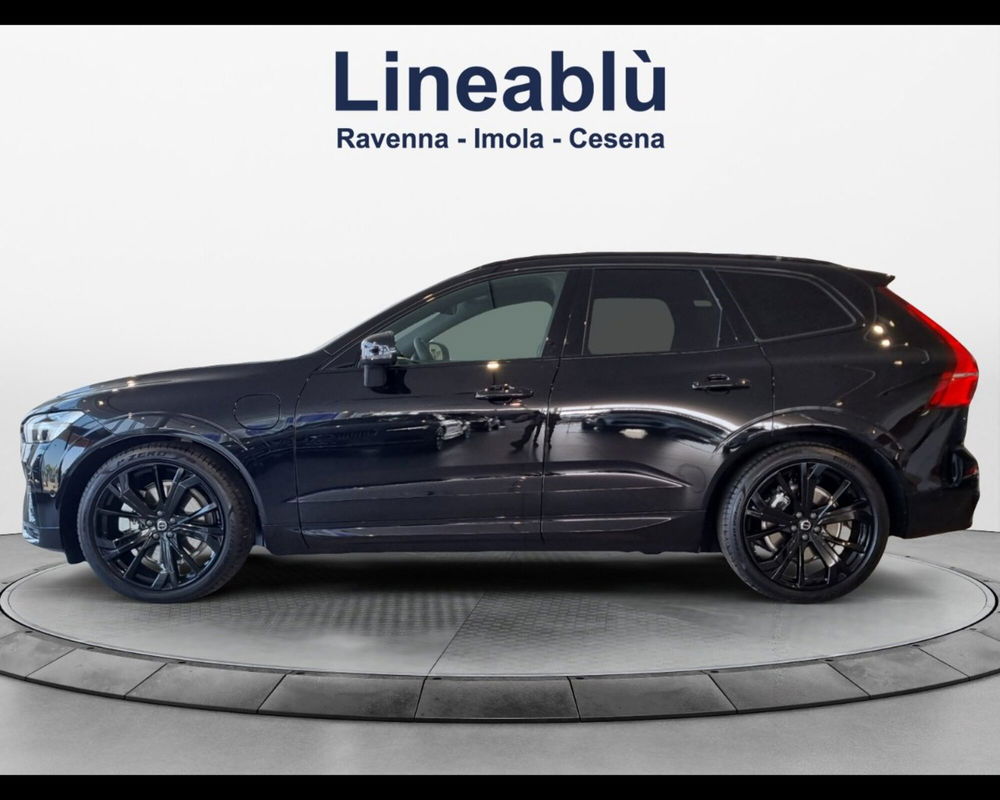 Volvo XC60 nuova a Ravenna (2)