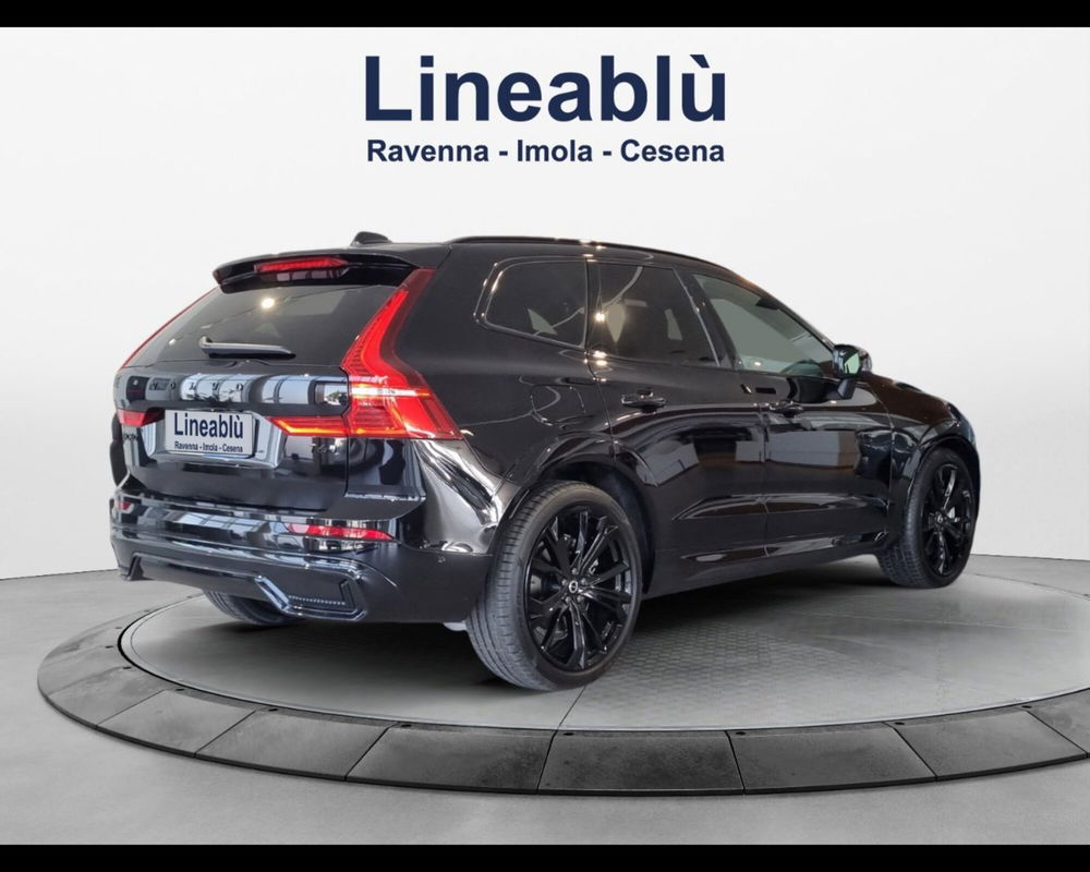 Volvo XC60 nuova a Ravenna (5)