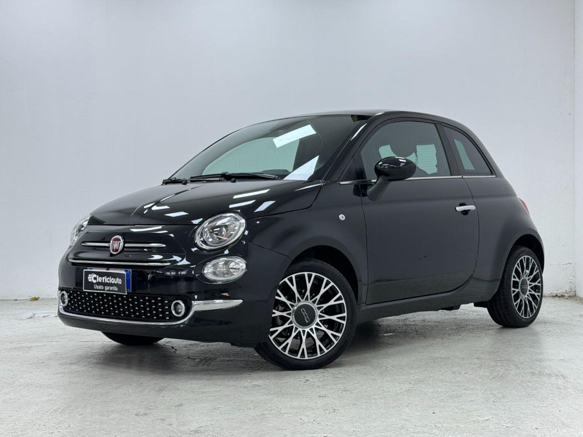 Fiat 500 1.0 Hybrid Dolcevita  del 2023 usata a Lurate Caccivio