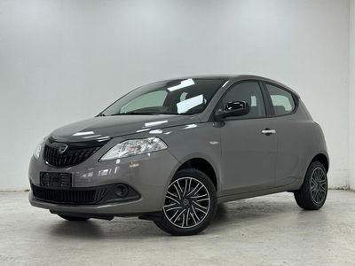 Lancia Ypsilon 1.0 FireFly 5 porte S&amp;S Hybrid Ecochic A. Ferretti nuova a Lurate Caccivio