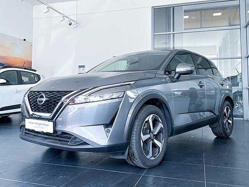 Nissan Qashqai 1.3 mhev N-Connecta 4wd 158cv xtronic del 2023 usata a Rende