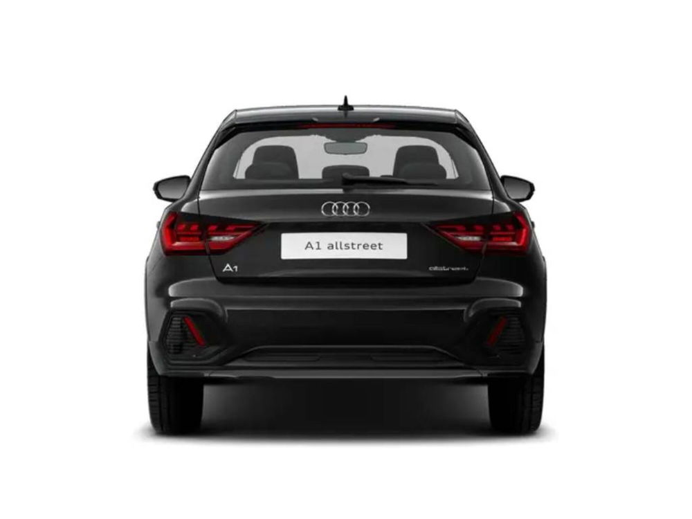 Audi A1 allstreet nuova a Novara (4)