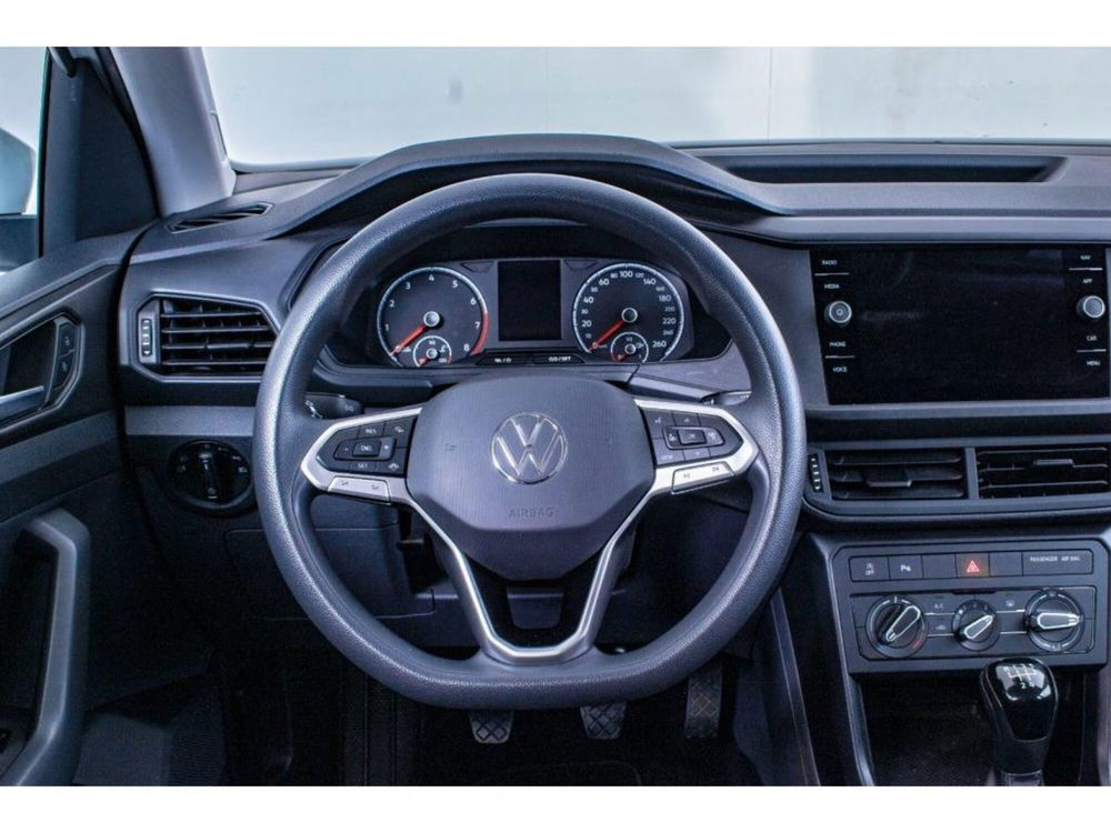 Volkswagen T-Cross usata a Novara (12)