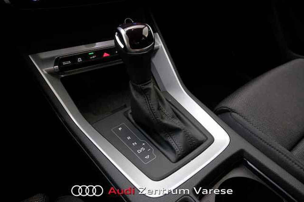 Audi Q3 nuova a Varese (15)