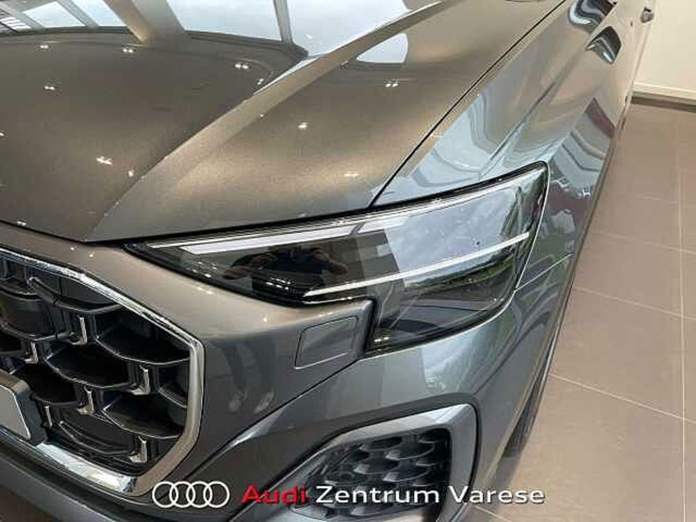 Audi Q8 nuova a Varese (2)