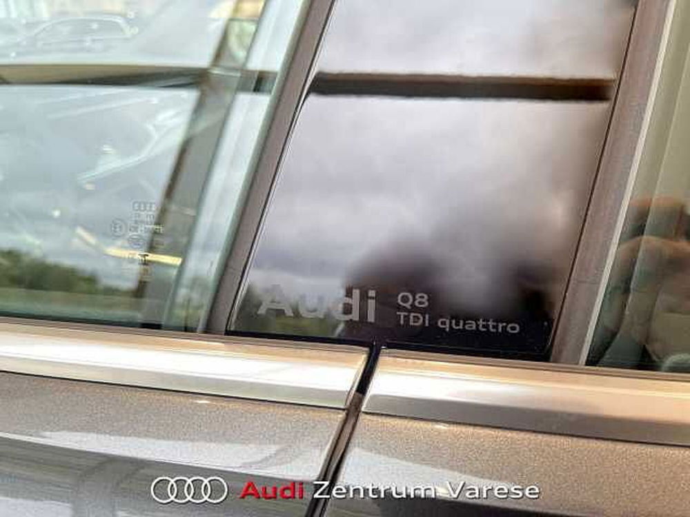 Audi Q8 nuova a Varese (7)