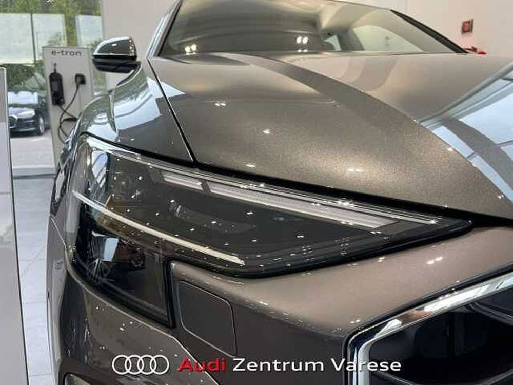 Audi Q8 nuova a Varese (8)