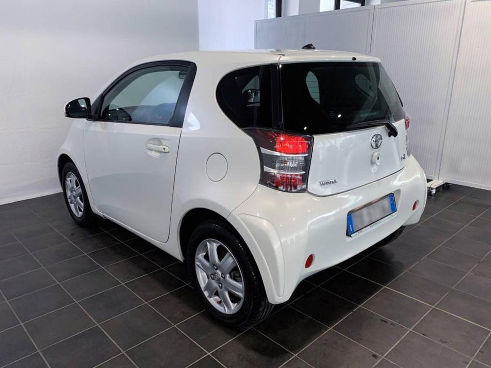 Toyota iQ usata a Torino (2)