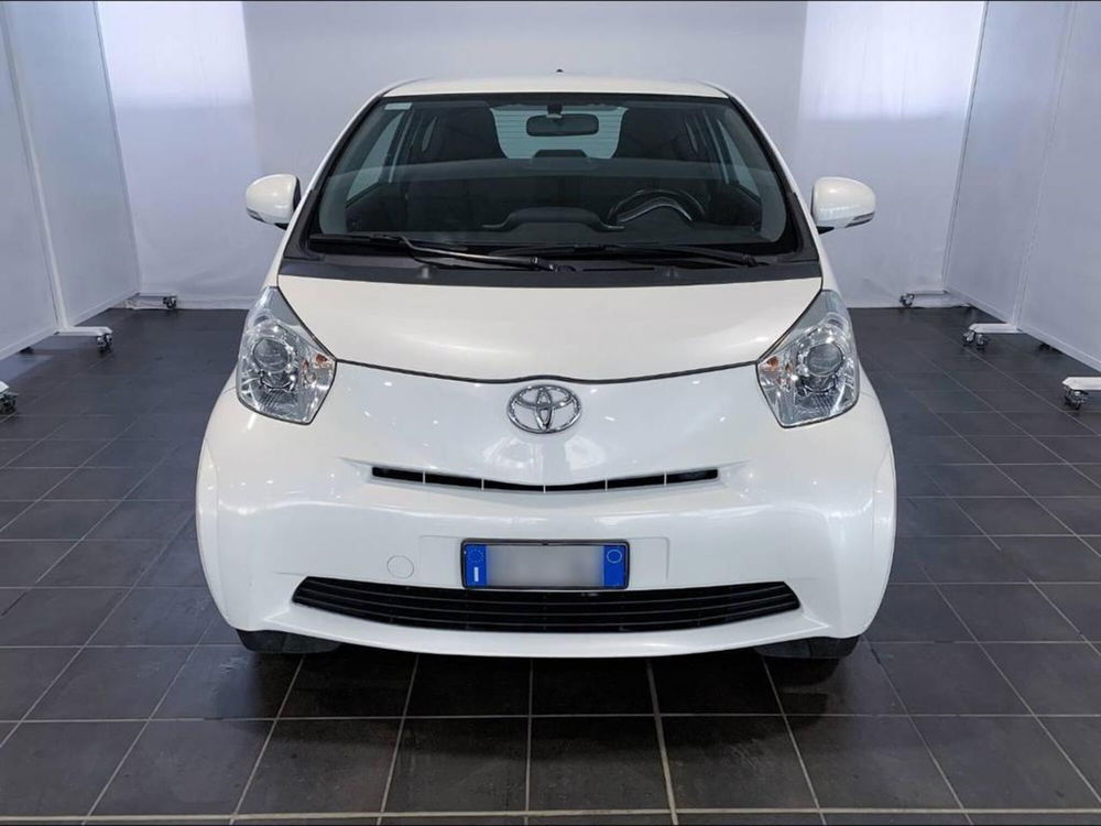 Toyota iQ usata a Torino (5)