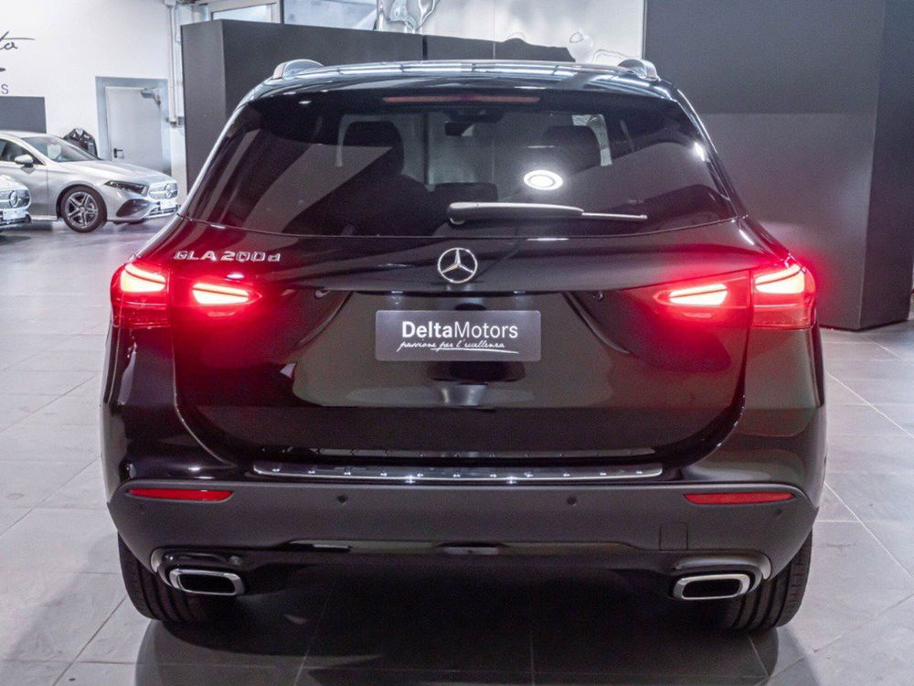 Mercedes-Benz GLA SUV nuova a Ancona (7)