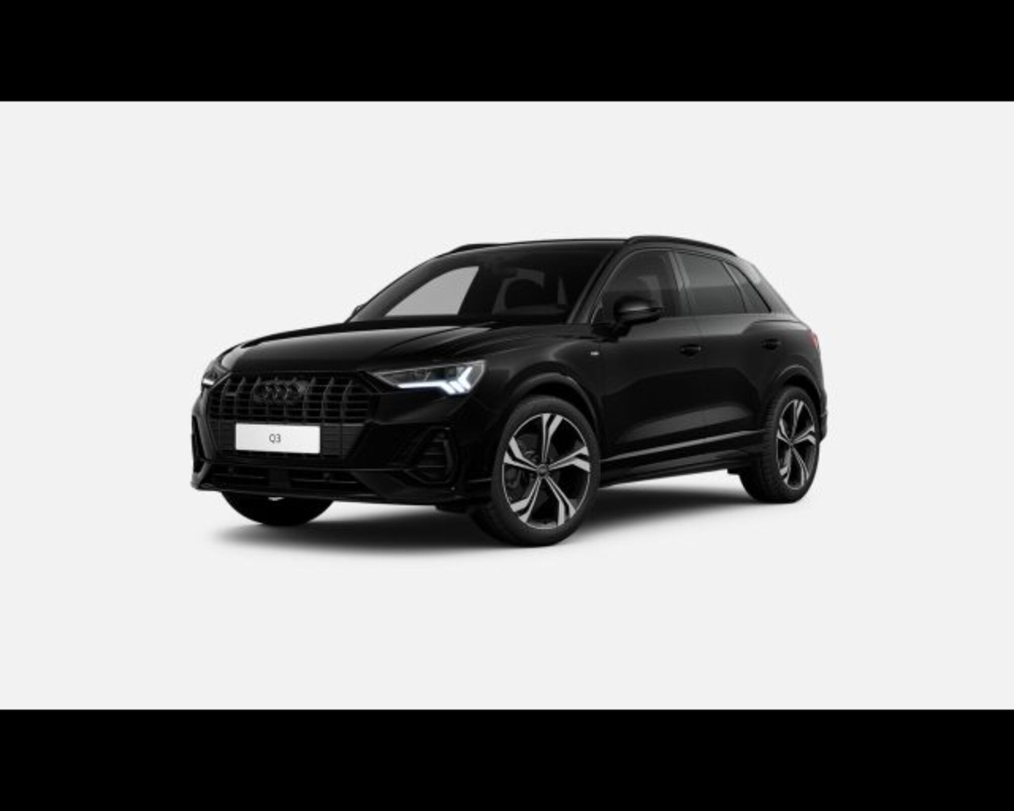 Audi Q3 40 2.0 tfsi Identity Black quattro s-tronic nuova a Conegliano