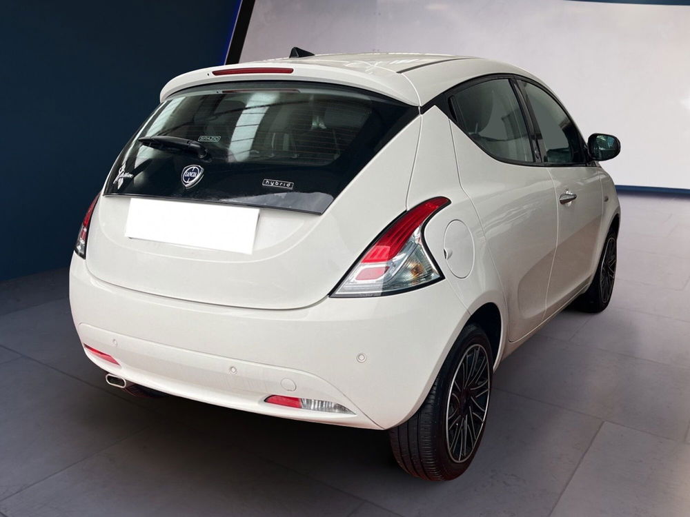 Lancia Ypsilon usata a Torino (4)