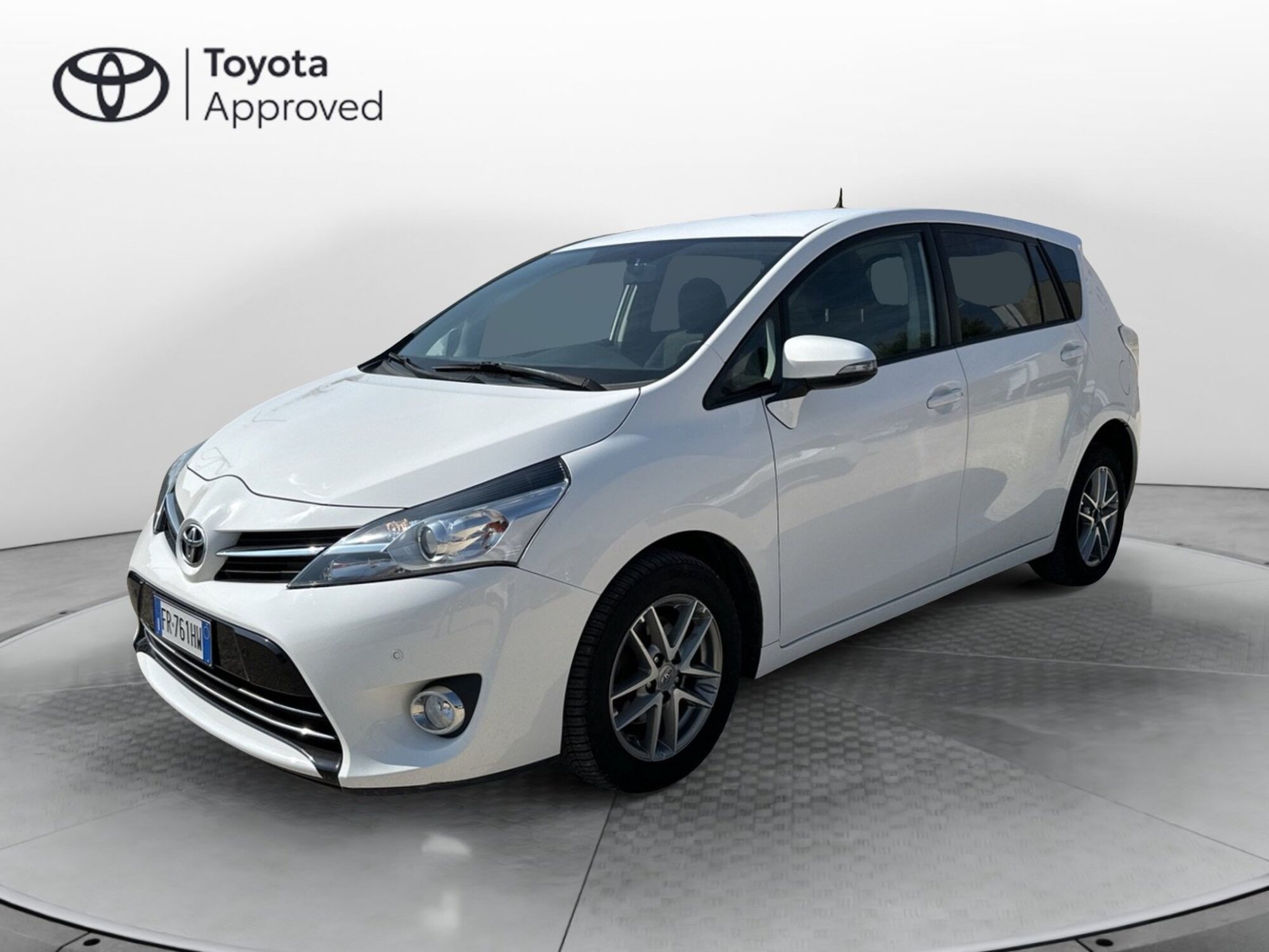 Toyota Verso 1.6 D-4D Active  del 2015 usata a Ragusa