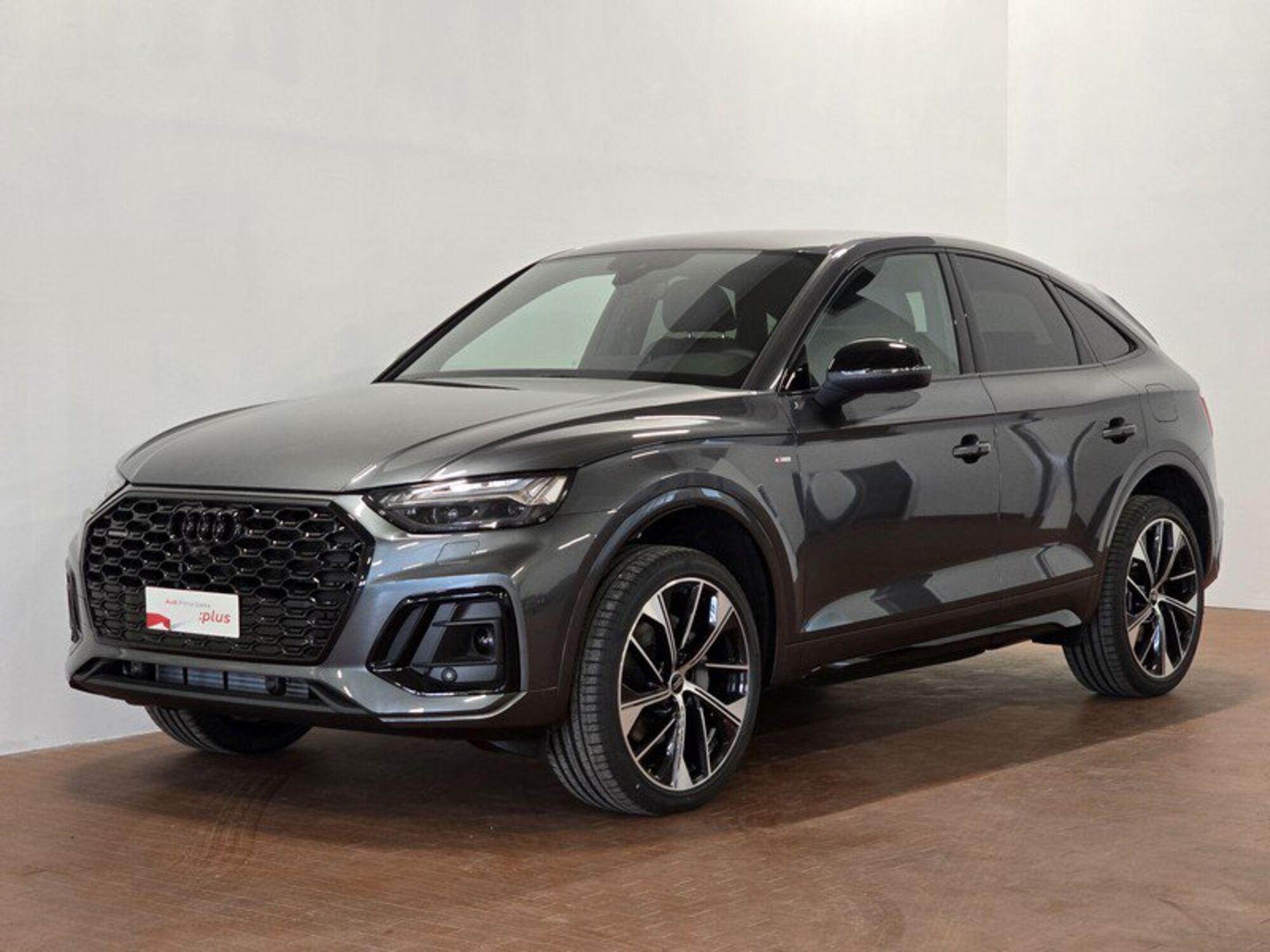 Audi Q5 Sportback 50 2.0 tfsi e Identity Black quattro s-tronic del 2024 usata a Alessandria