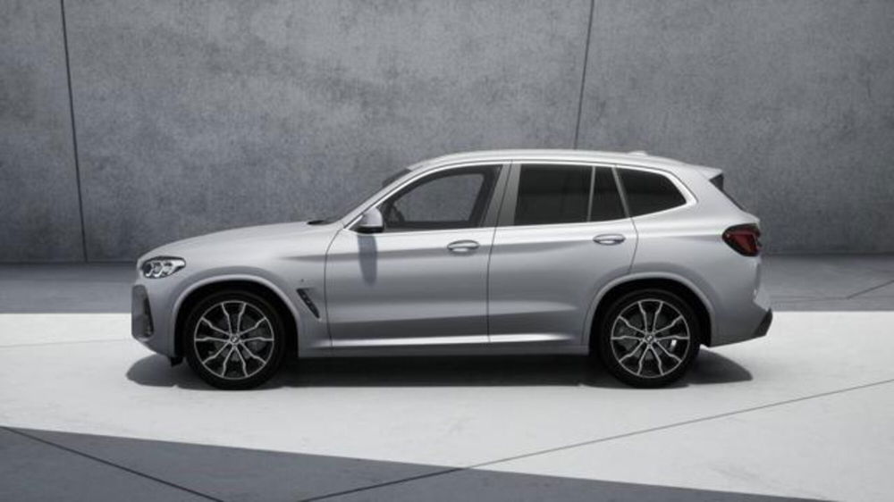 BMW X3 nuova a Modena (4)