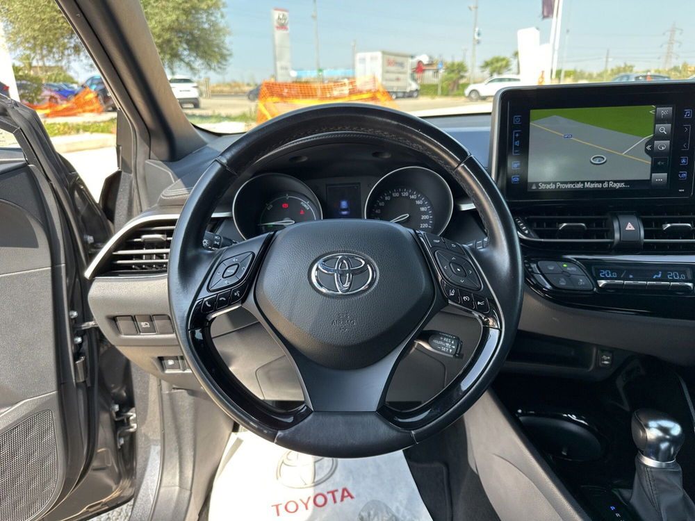 Toyota Toyota C-HR usata a Ragusa (11)